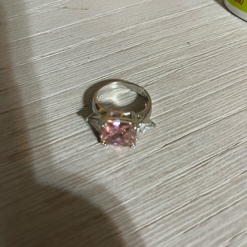Pink CZ ring - Picture 2 of 2
